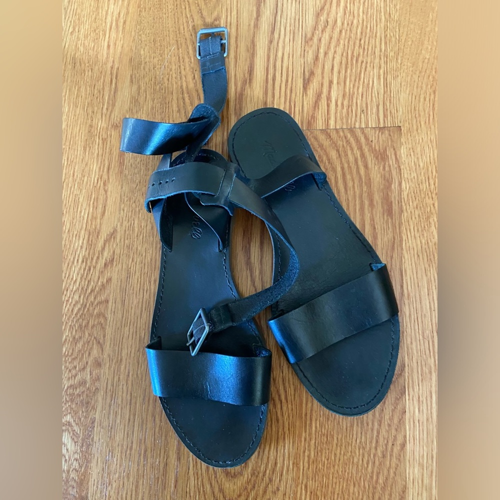 The Boardwalk Ankle-Strap Sandal excellent used condition